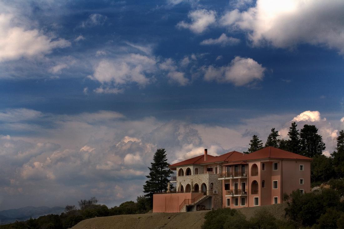 Vytina Mountain View Hotel Екстериор снимка