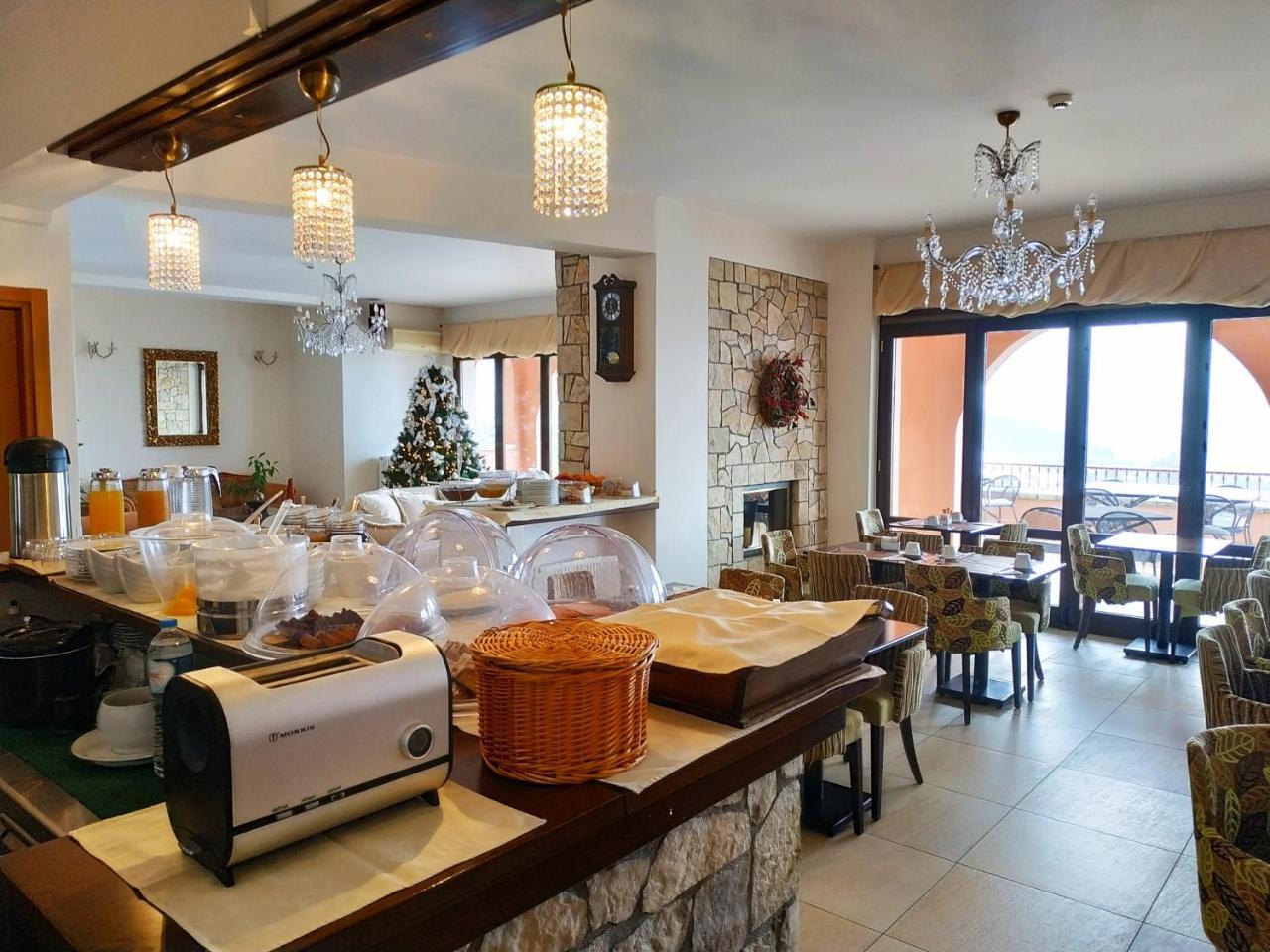 Vytina Mountain View Hotel Екстериор снимка